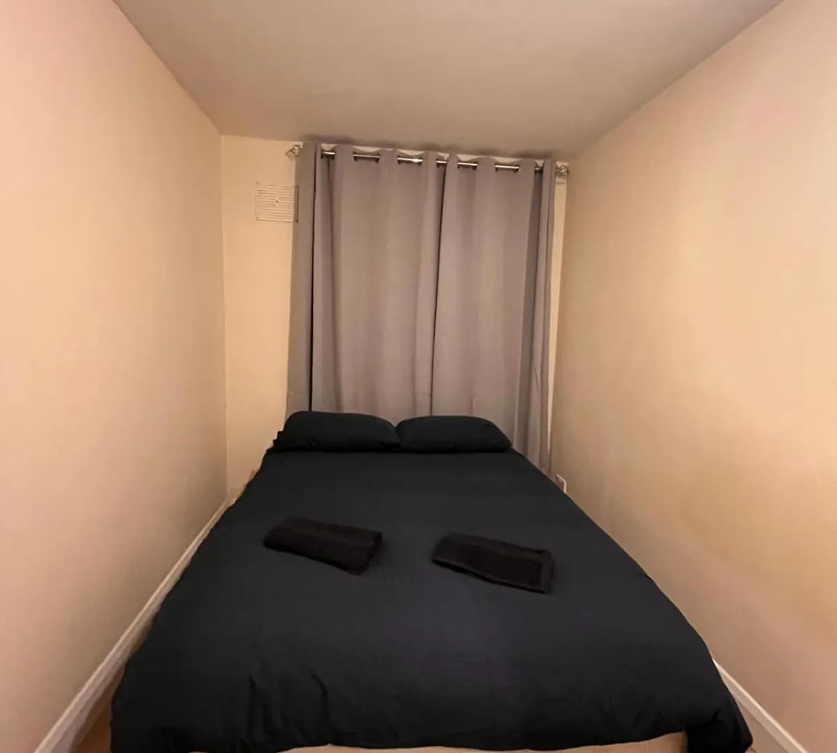 Superb Double Room Near The Spire - 2 Dublin 0*,  İrlanda